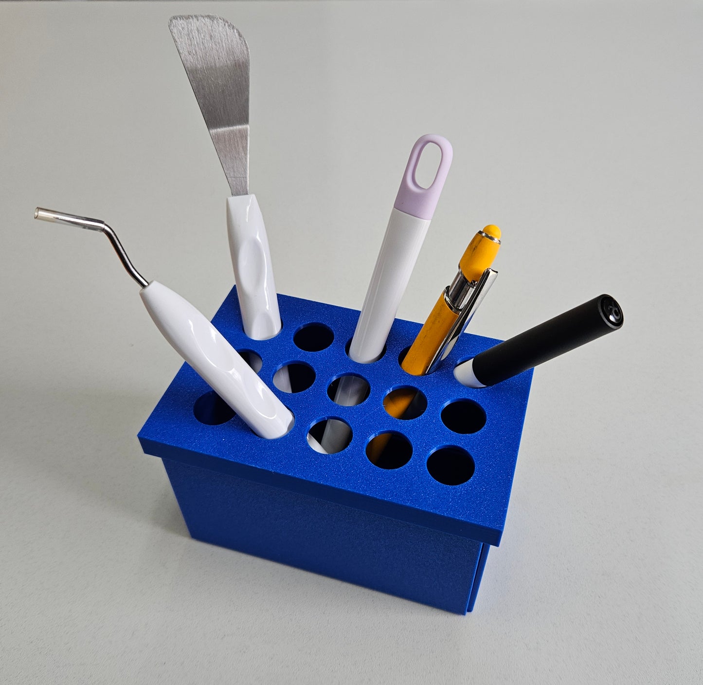 Portable pen/tool holder